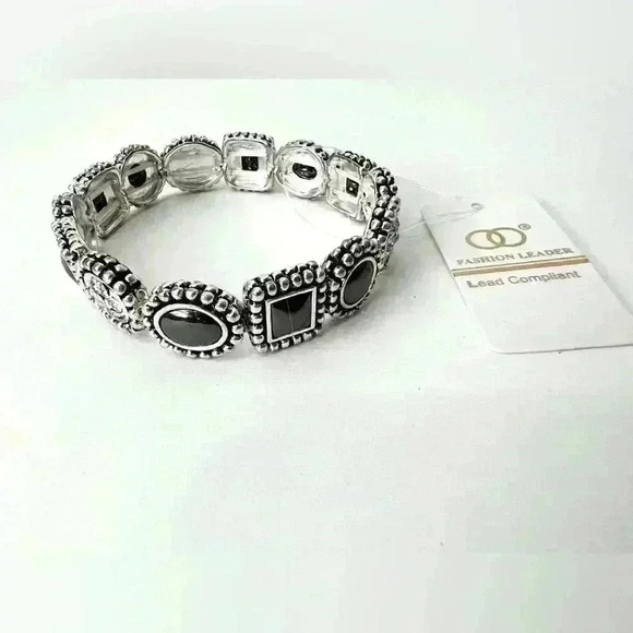 NWT Fashion Leader Women’s Jewel Black Silver Accessory Fashion Bracelet Jewelry - Picture 1 of 10